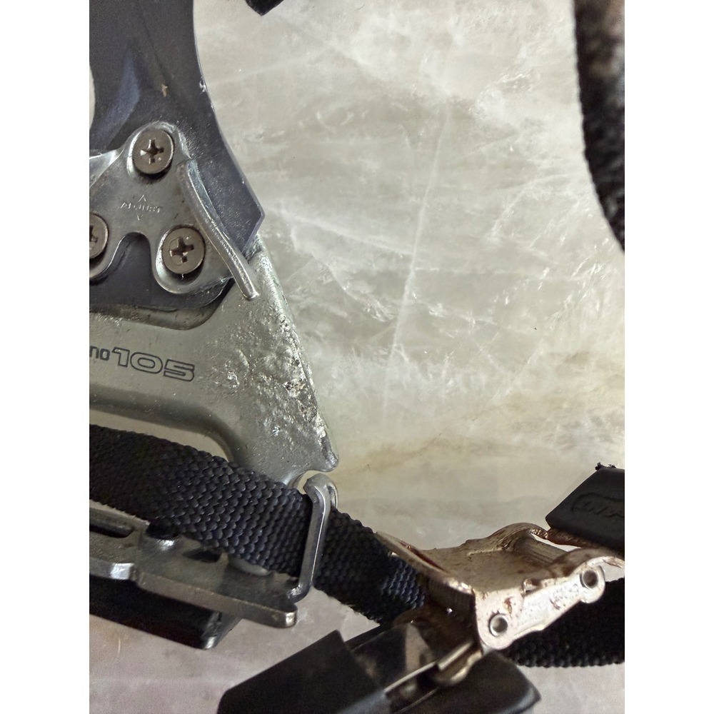 Shimano 105 Pd-1050 Pedals Road Bike Os Silver Toe Clips Straps Reflectors View 4